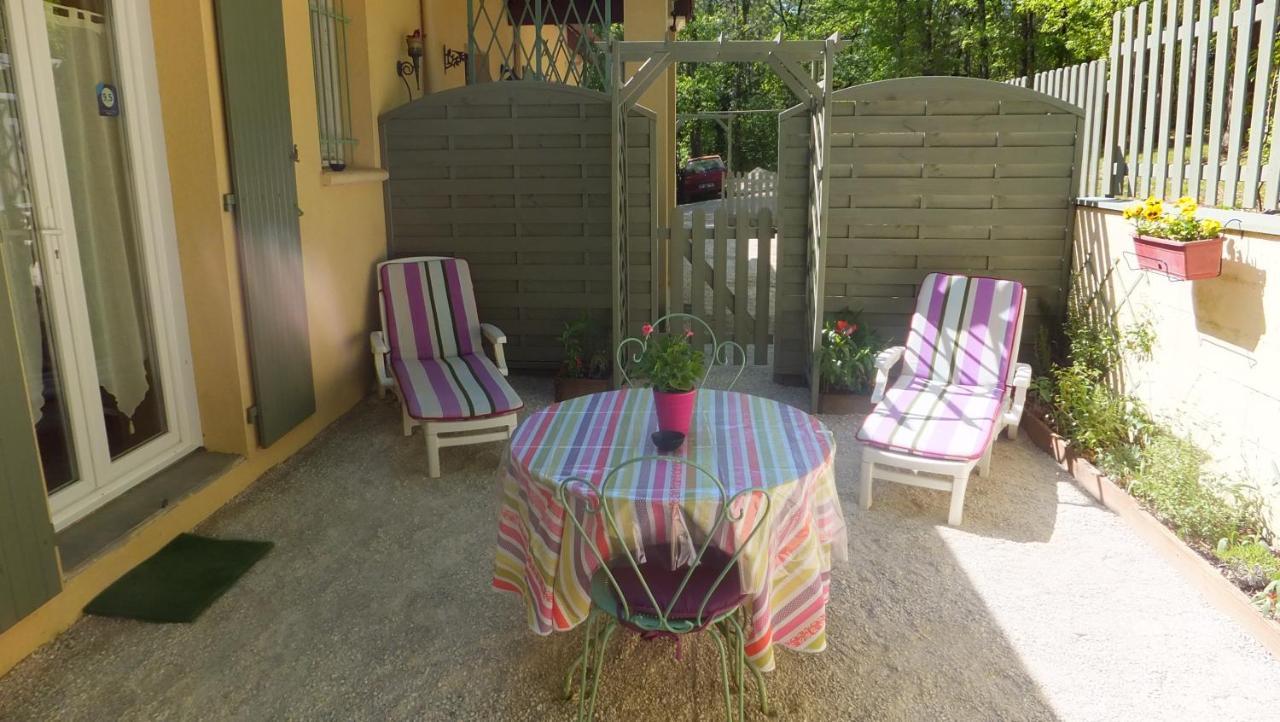 Le Nid De Mesanges Bed & Breakfast Chauffour-sur-Vell Luaran gambar